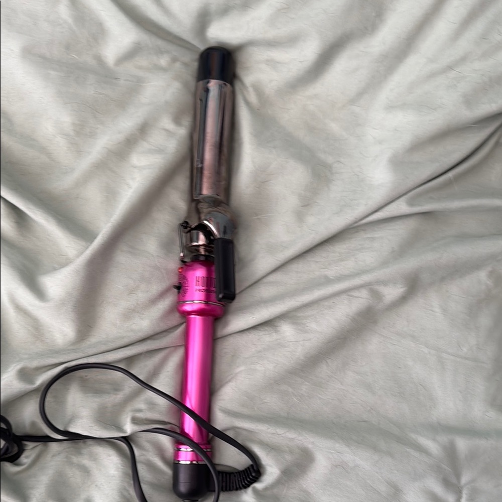 Hot Tools Curling Iron